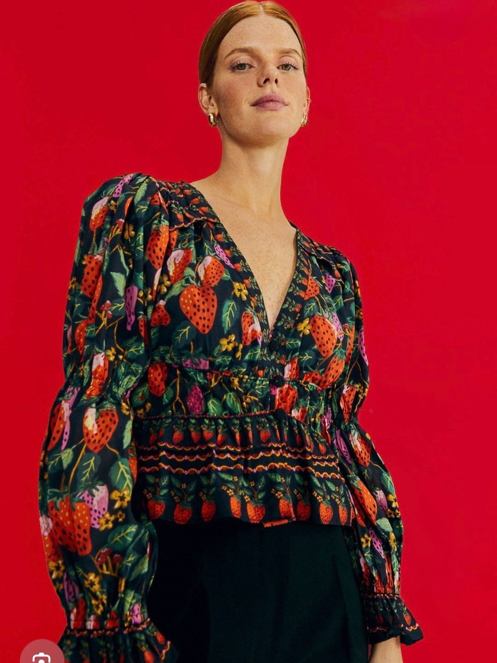 Farm rio lady strawberry blouse